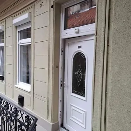 Apartment Leo22