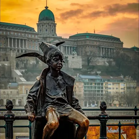 Leo22 Budapest
